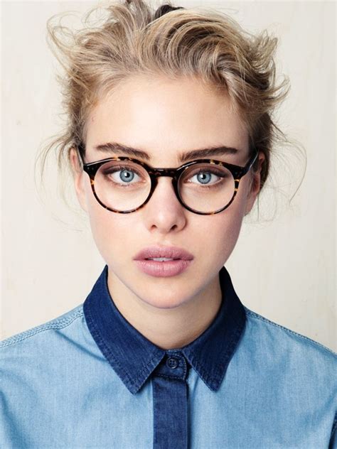 sexy women in glasses